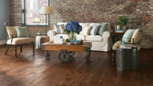 Hardwood flooring | Custom Carpet Centers