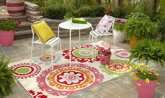 Outdoor flooring | Custom Carpet Centers